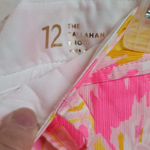 Lilly Pulitzer Size 12 Callahan shorts very fresh - Picture 4 of 6
